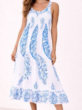 THML Paisley Maxi Dress Sleeveless Blue White Size Medium NWT